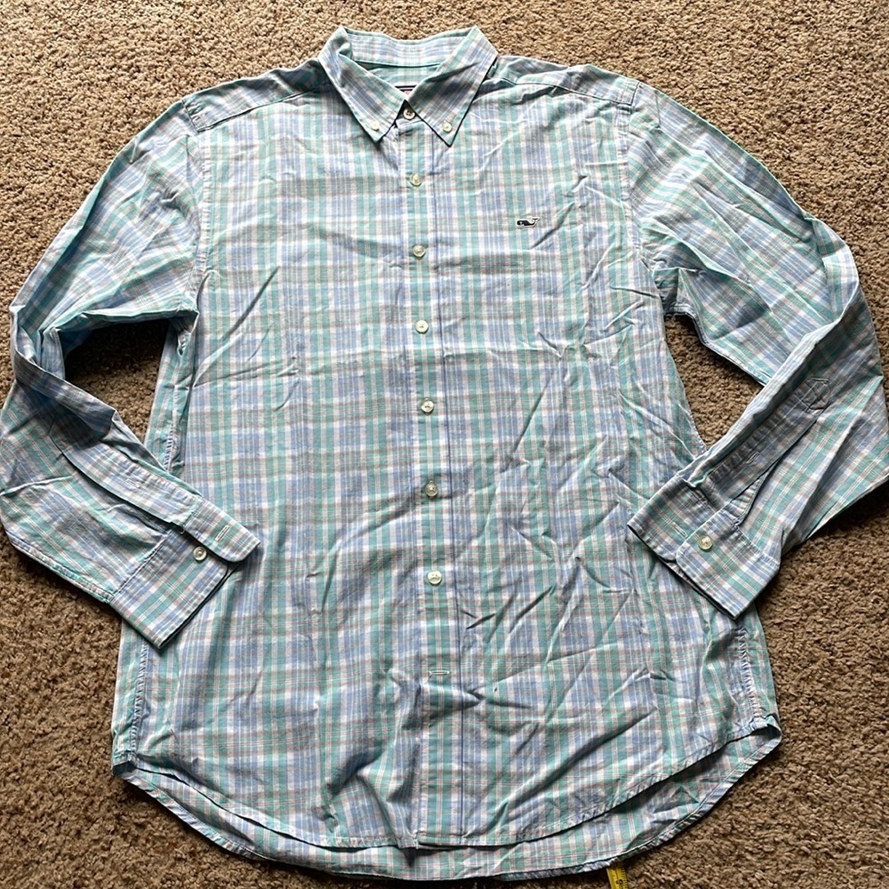 Vineyard Vines button down size M